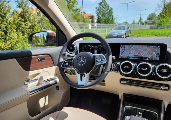 Mercedes-Benz GLA cena 184500 przebieg: 9000, rok produkcji 2023 z Warszawa małe 211